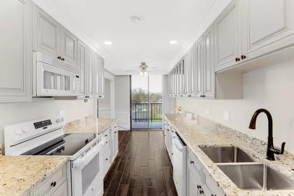 Indian Head Park, IL 60525,125 Acacia CIR #510