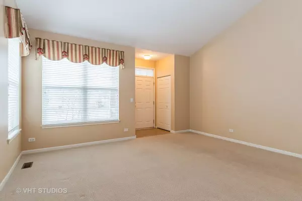 Aurora, IL 60502,1187 Barkston CT