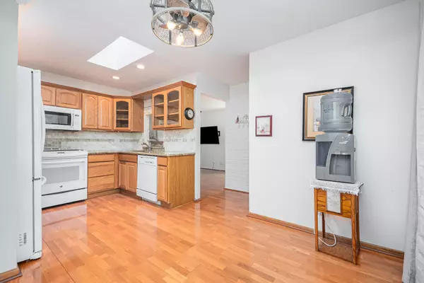 Bolingbrook, IL 60440,217 N Lancaster DR