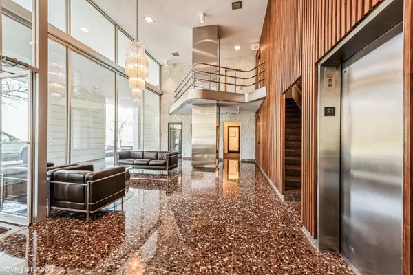 Chicago, IL 60610,1555 N Dearborn Pkwy #20D