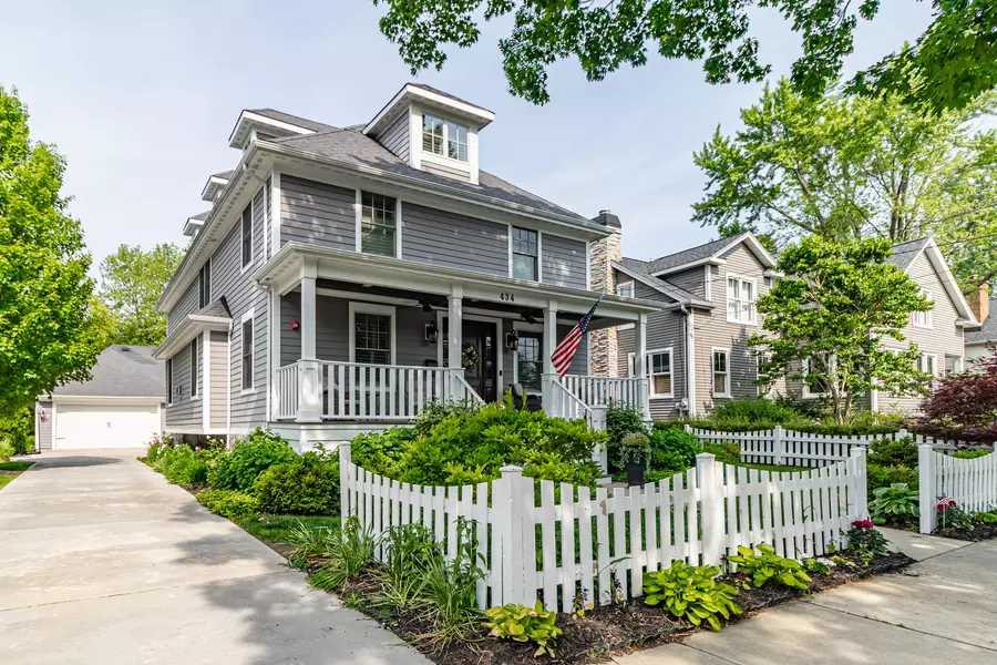 434 North AVE, Barrington, IL 60010