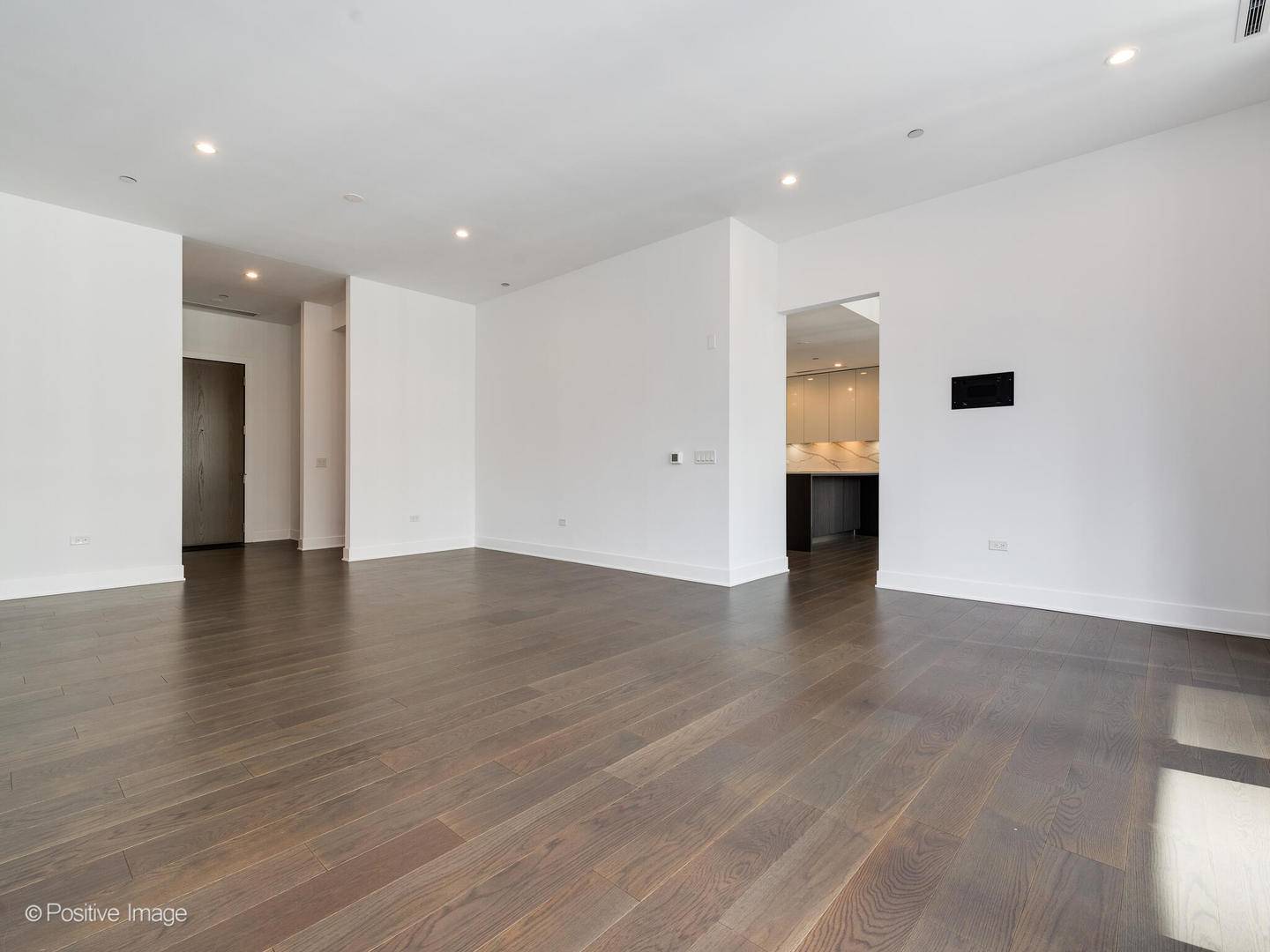 Chicago, IL 60611,403 N Wabash AVE #13B
