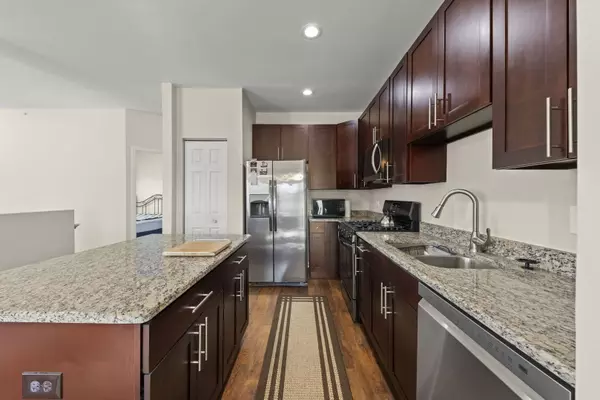 Yorkville, IL 60560,1301 Carolyn CT