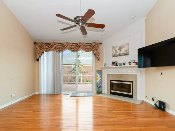 Orland Park, IL 60462,9206 Bundoran DR