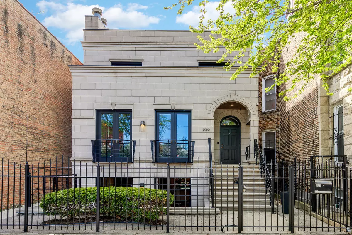 Chicago, IL 60622,Address not disclosed