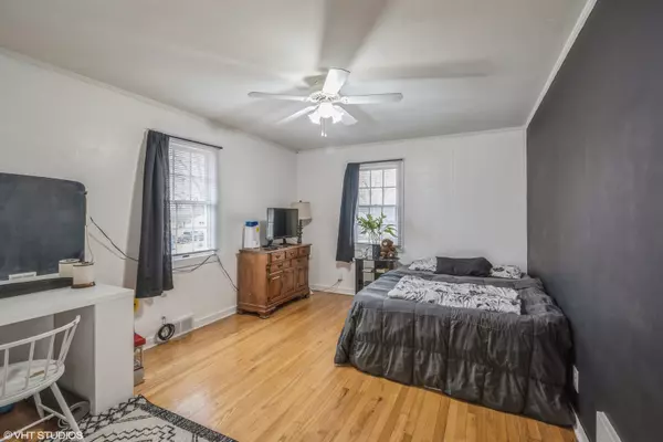 Steger, IL 60475,241 Tiverton LN