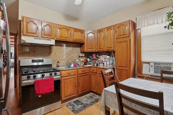 Cicero, IL 60804,1622 S 48th CT