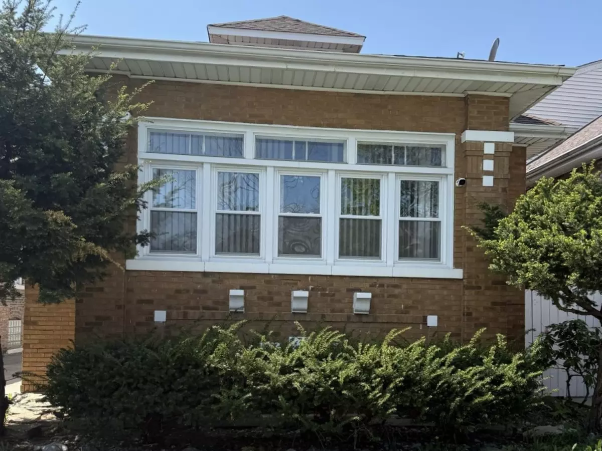 Chicago, IL 60629,6510 S Campbell AVE
