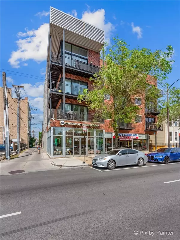 Chicago, IL 60647,1616 N Western AVE
