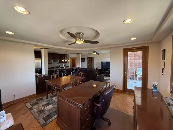 Harwood Heights, IL 60706,Address not disclosed