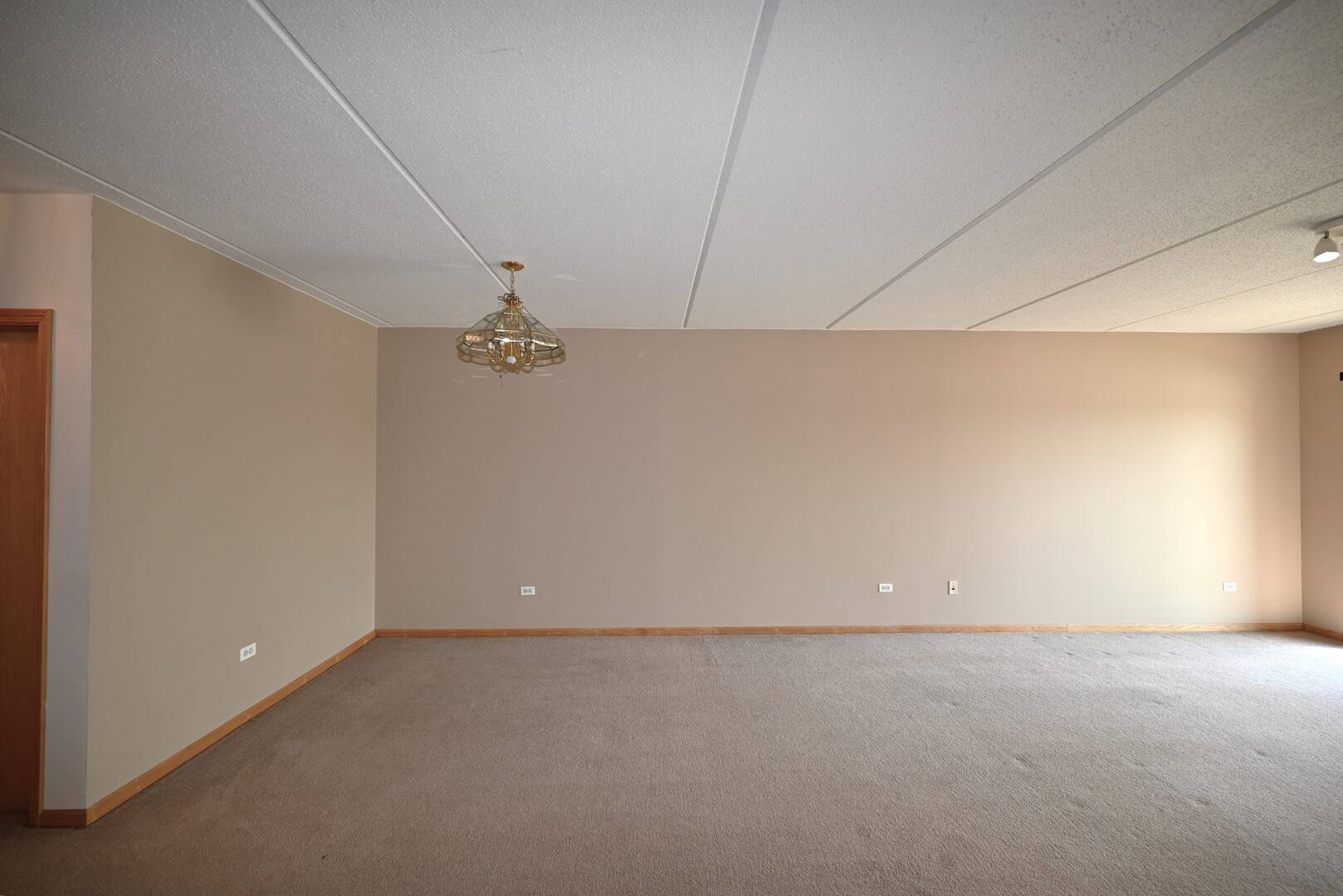 Chicago, IL 60631,8711 W BRYN MAWR AVE #604