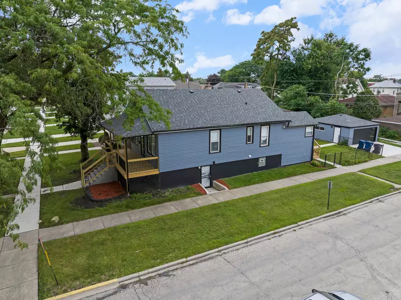 1100 S 3rd AVE, Maywood, IL 60153