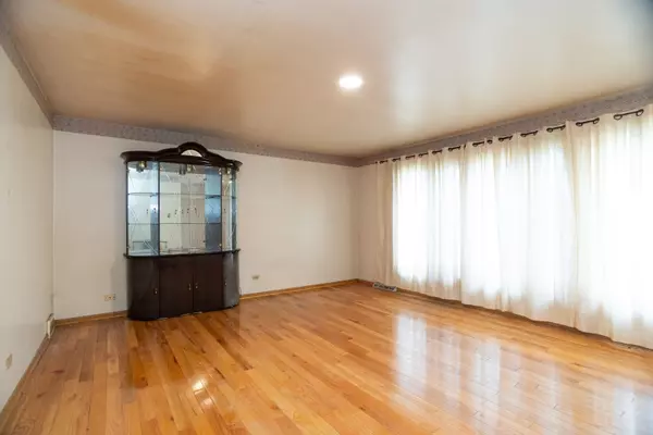Lansing, IL 60438,17246 Bernadine ST