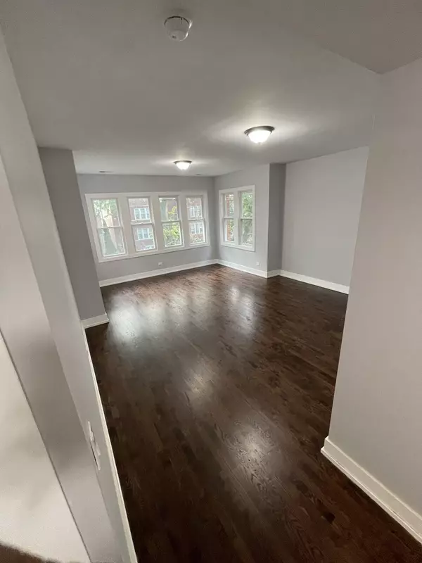 Chicago, IL 60645,6425 N Oakley AVE