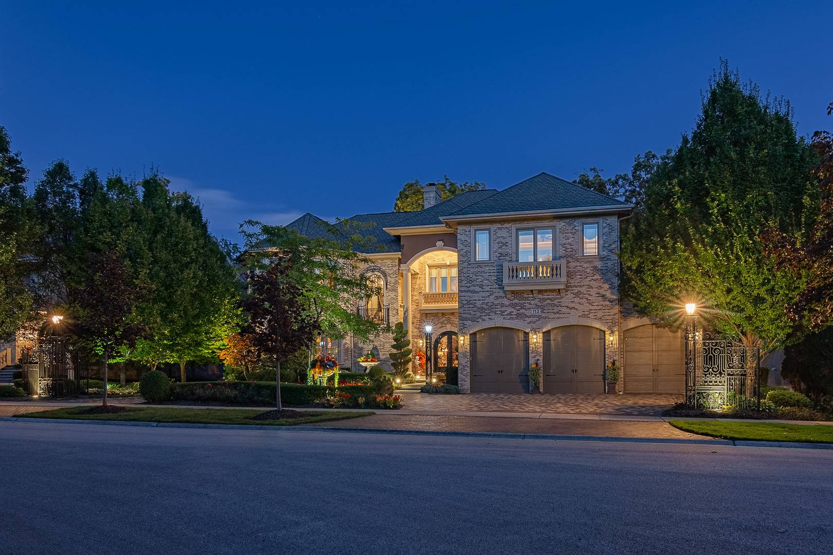 Bloomingdale, IL 60108,113 Carmela CT
