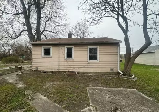 South Holland, IL 60473,14717 E Riverside DR