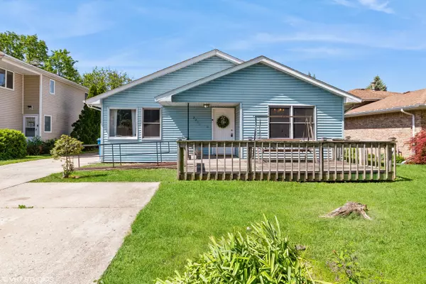 2211 Greengold ST, Crest Hill, IL 60403
