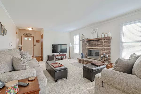 Naperville, IL 60540,23W479 Green Trails DR