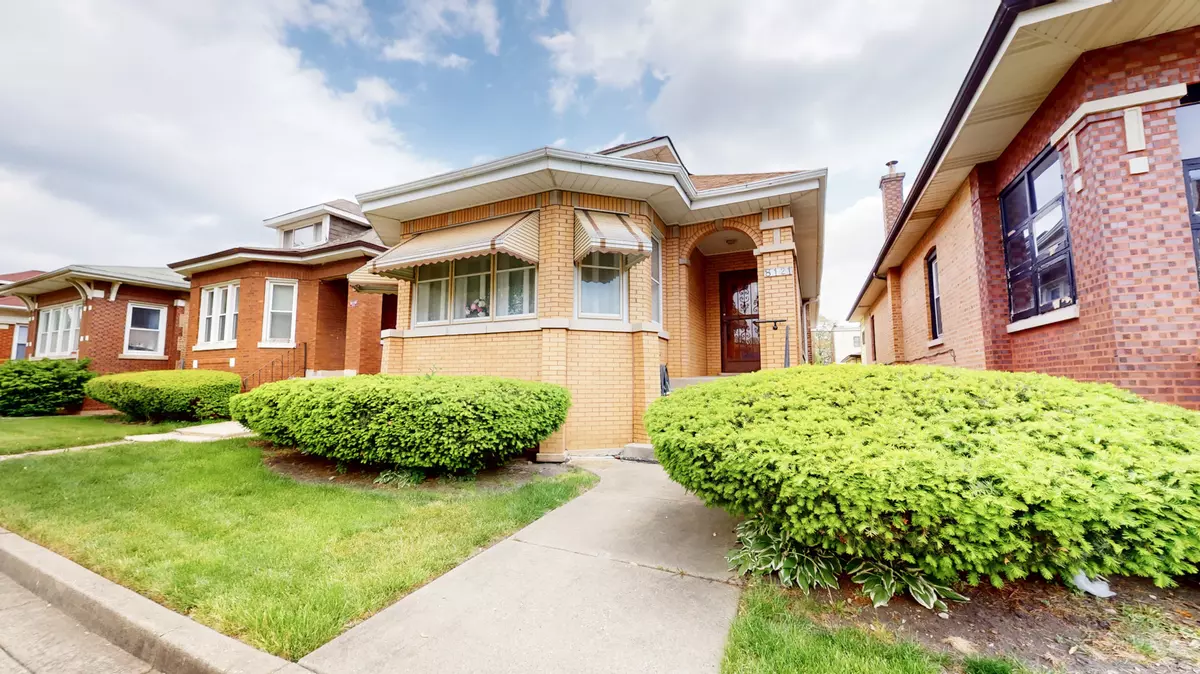 Chicago, IL 60620,Address not disclosed