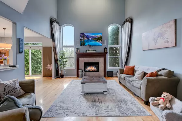 Darien, IL 60561,9213 WATERFALL GLEN BLVD #2