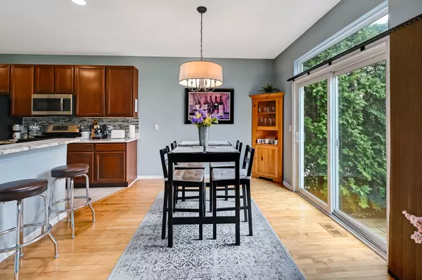Darien, IL 60561,9213 WATERFALL GLEN BLVD #2