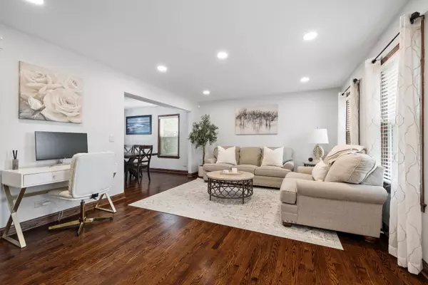 Bartlett, IL 60103,1267 Churchill RD