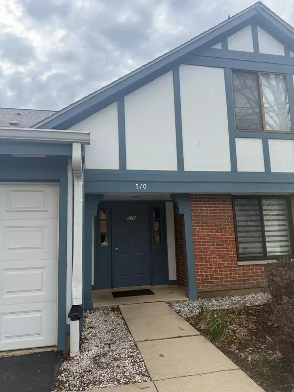 Roselle, IL 60172,570 Cumberland TRL #A