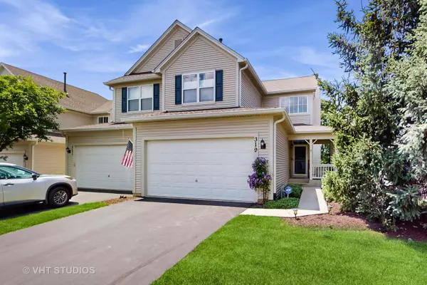 319 Fairmont CT, St. Charles, IL 60175
