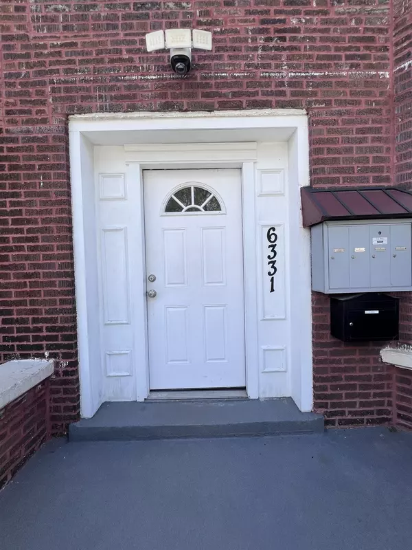 Chicago, IL 60636,6331 S Throop ST