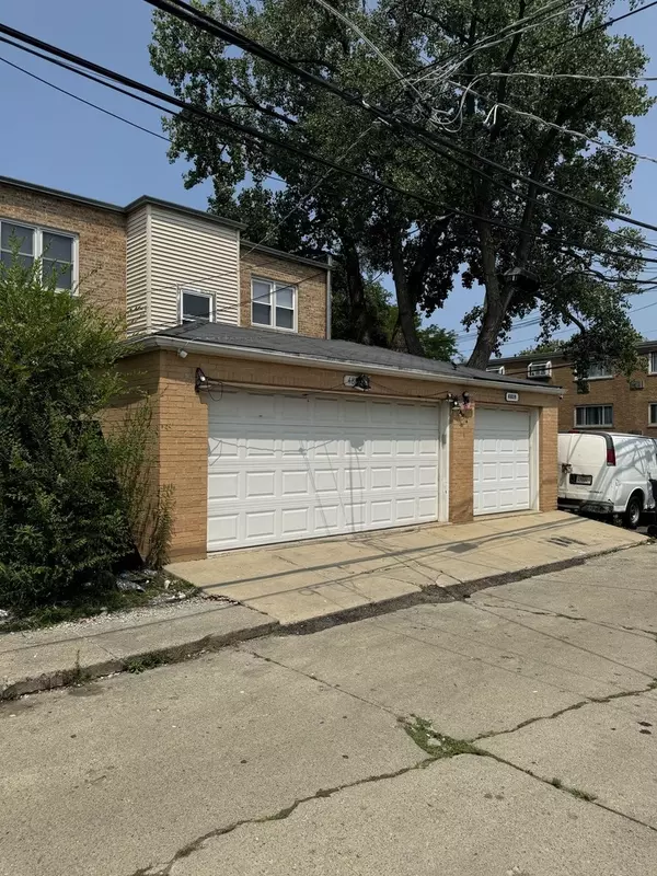 Skokie, IL 60077,4819 Conrad ST