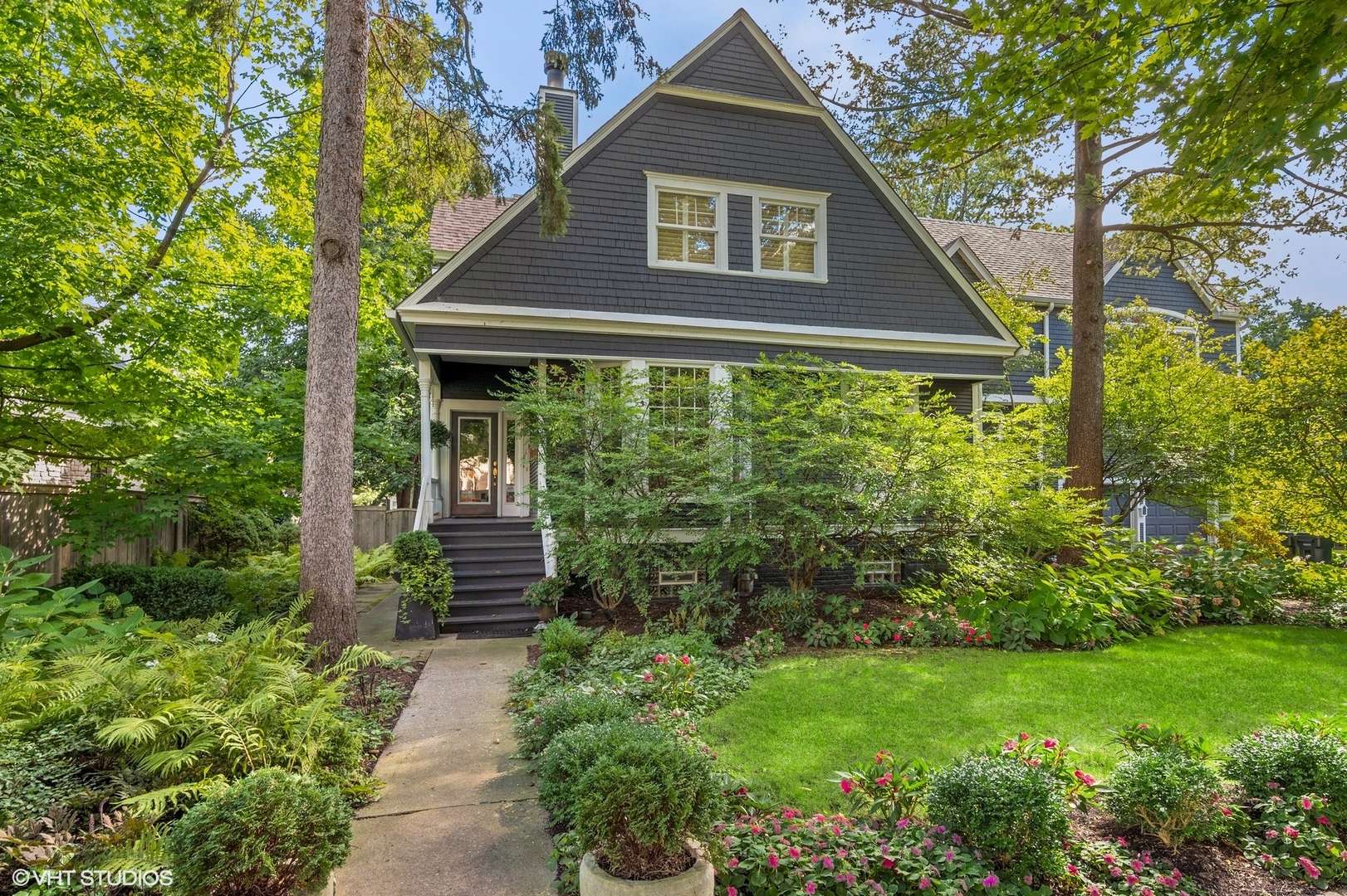 Winnetka, IL 60093,475 Maple ST