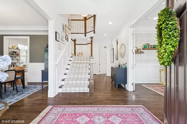 Elmhurst, IL 60126,236 W Crescent AVE