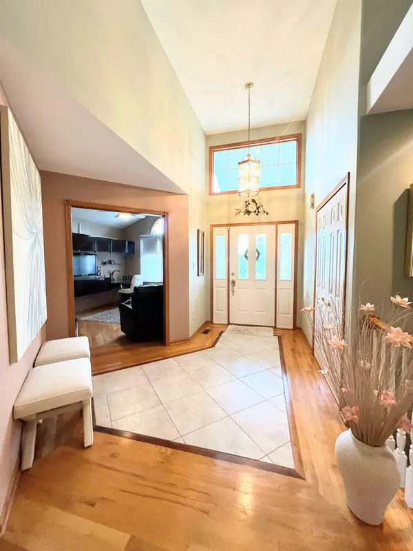 Orland Park, IL 60467,16313 Chickadee CIR