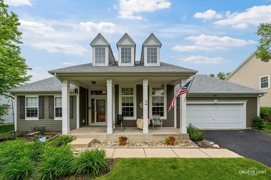 316 Weymouth AVE, Elgin, IL 60124