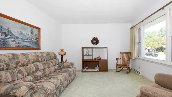 Normal, IL 61761,1209 Spear DR