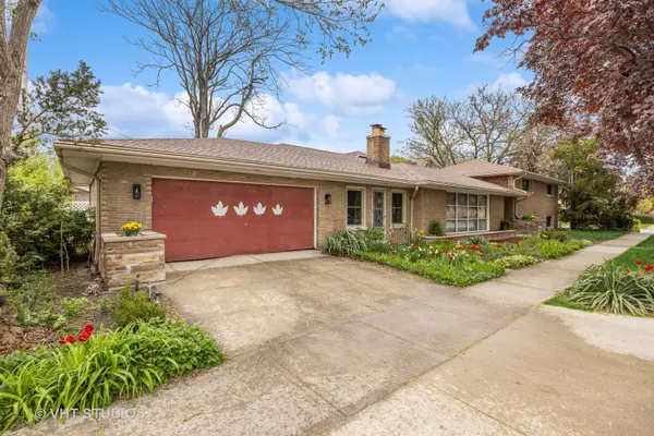 6535 18th ST, Berwyn, IL 60402