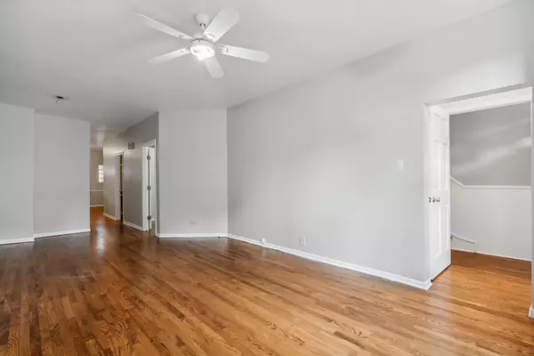 Chicago, IL 60607,1439 W Lexington ST