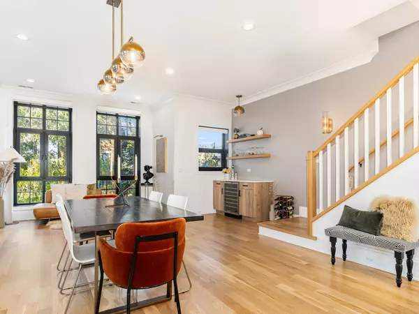 Chicago, IL 60642,1113 W Chestnut ST #2W