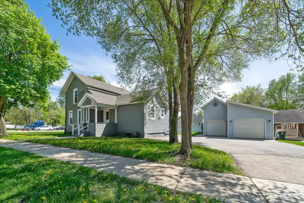 Yorkville, IL 60560,104 W Somonauk ST