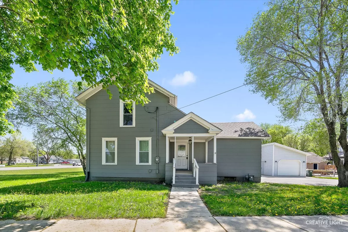 Yorkville, IL 60560,104 W Somonauk ST