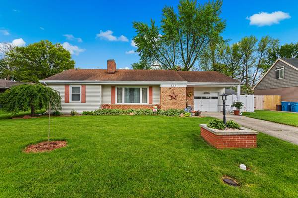 503 E Cedar LN, Monticello, IL 61856