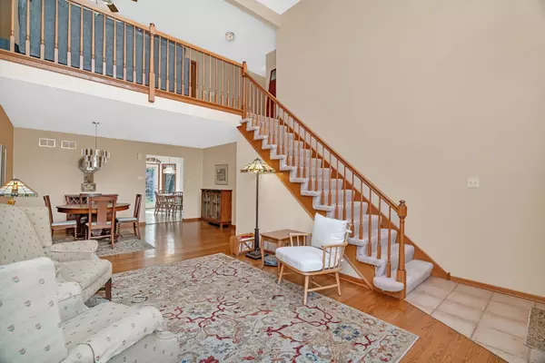 Willow Springs, IL 60480,9049 Archer AVE