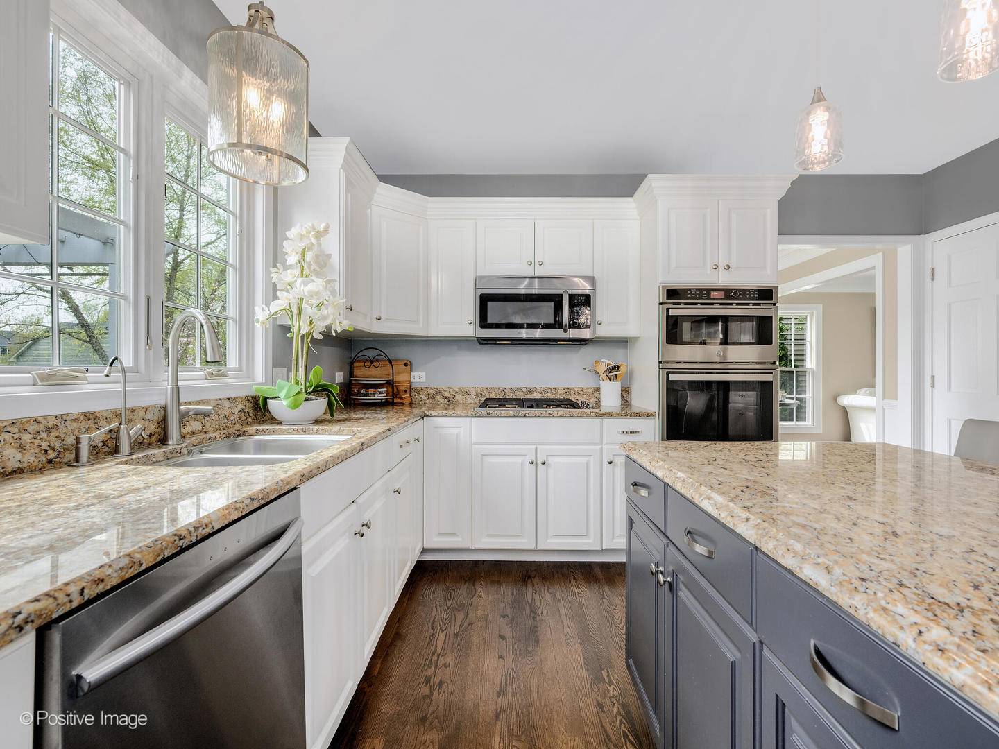 St. Charles, IL 60174,1301 Hawkins CT