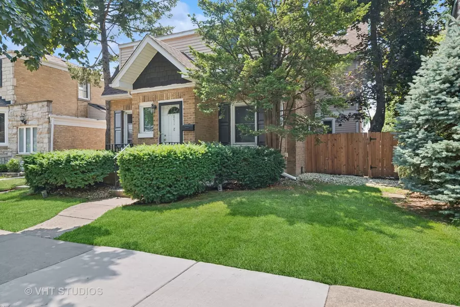 8712 N Central AVE, Morton Grove, IL 60053
