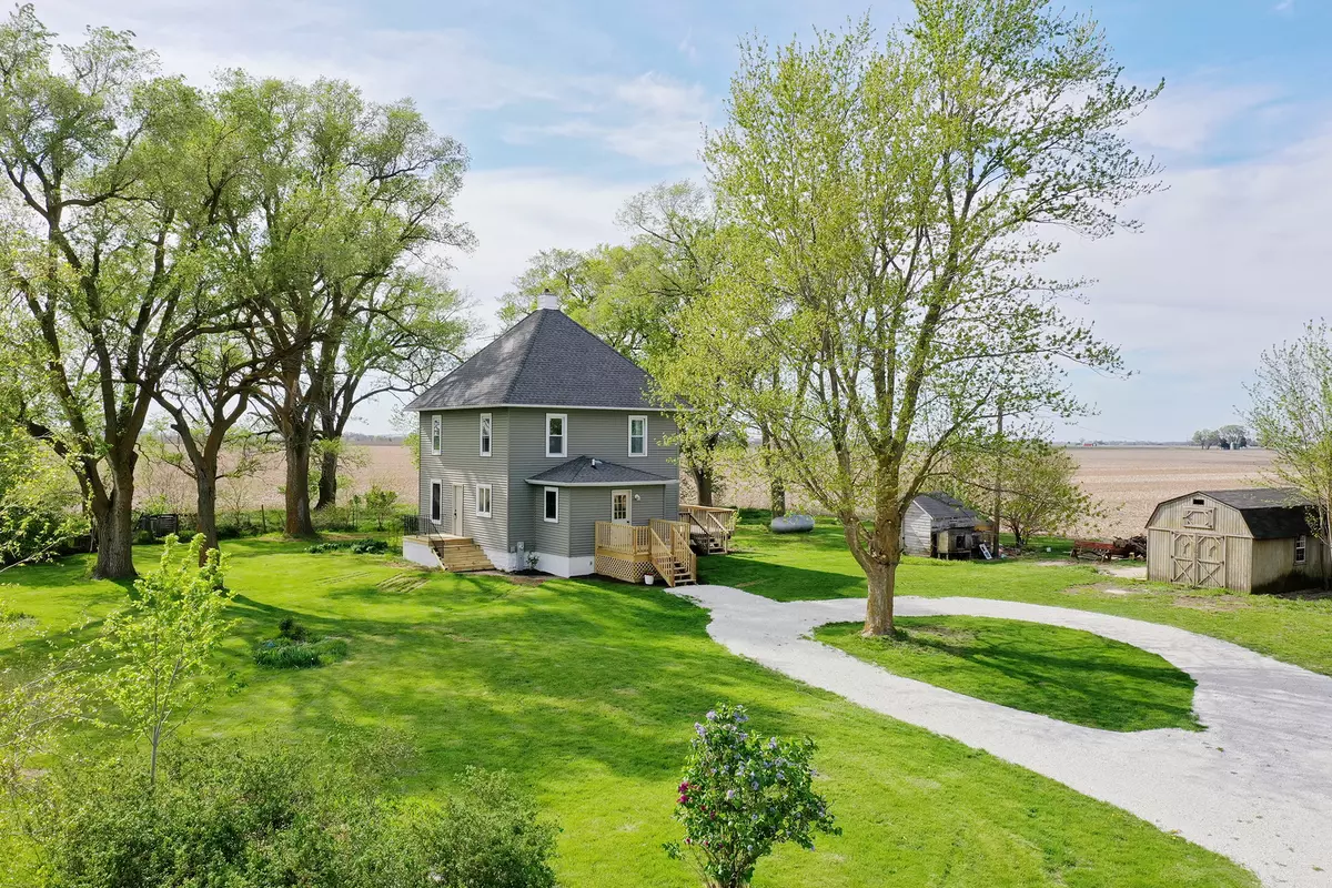 Buckingham, IL 60917,15667 W Rt 115