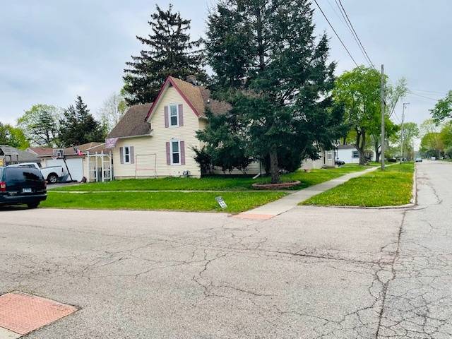 Carpentersville, IL 60110,242 N Grove ST