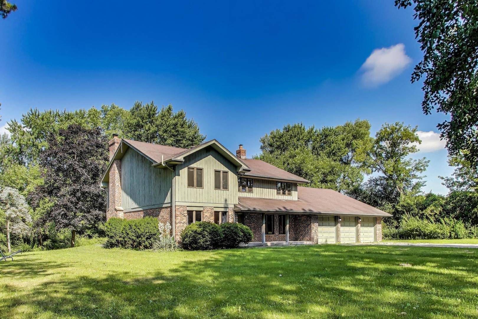 29686 N Highway 83 AVE, Mundelein, IL 60060