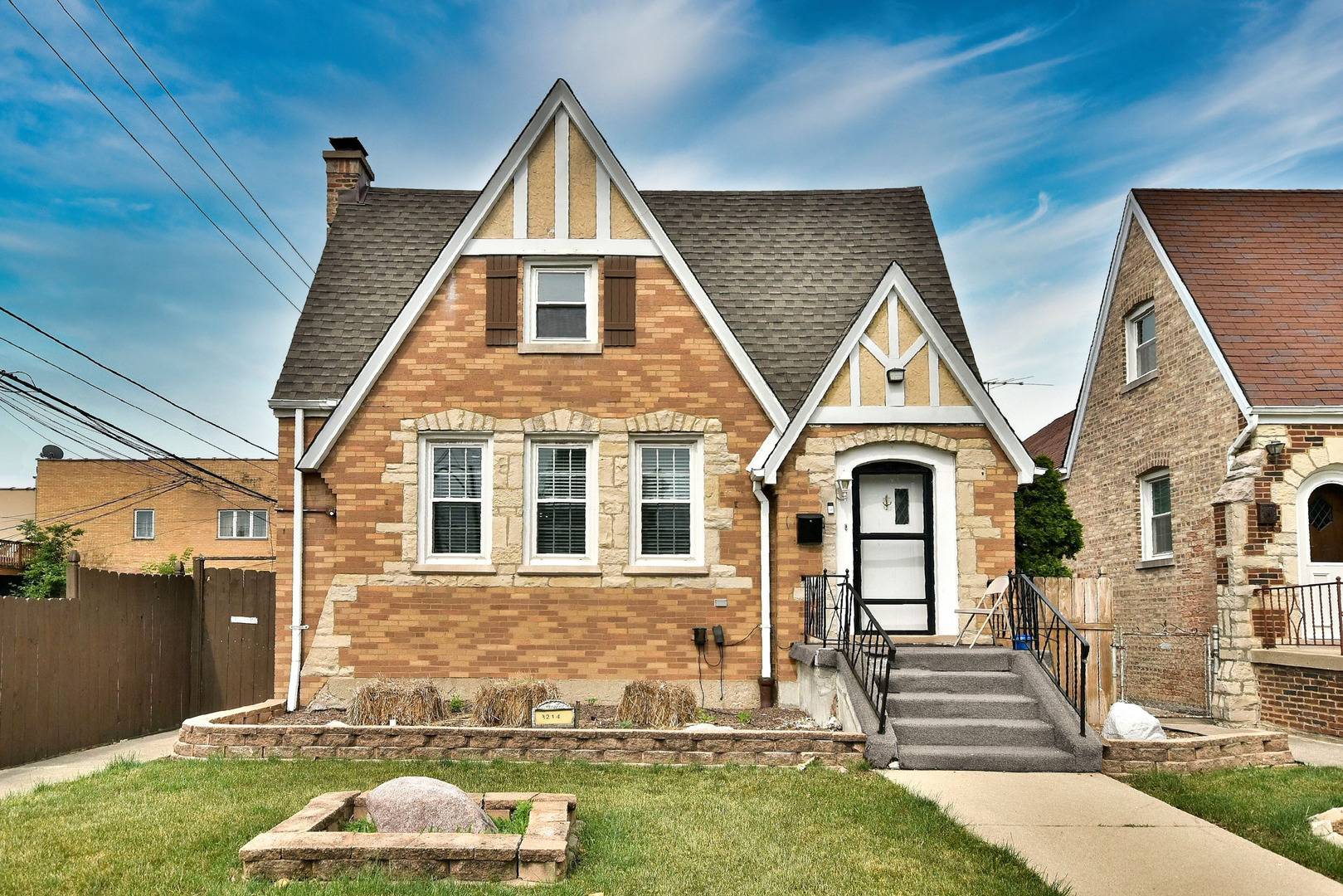 3214 N Rutherford AVE, Chicago, IL 60634