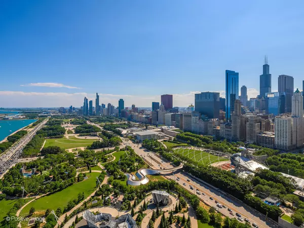 Chicago, IL 60601,360 E Randolph ST #1805