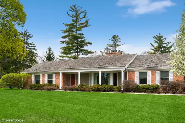 380 Deerpath SQ, Lake Forest, IL 60045